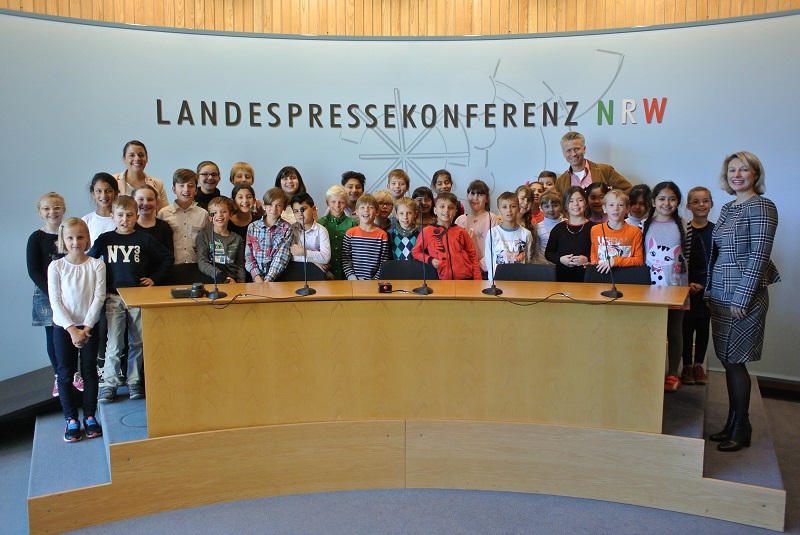 GGS Schönforst | Frau Landtagspräsidentin Gödecke hält ihr Versprechen ...
